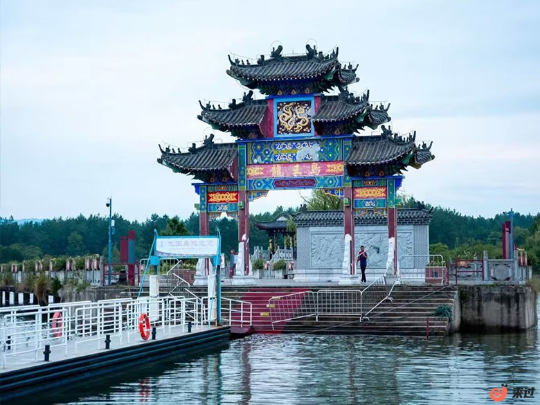万佛湖.jpg